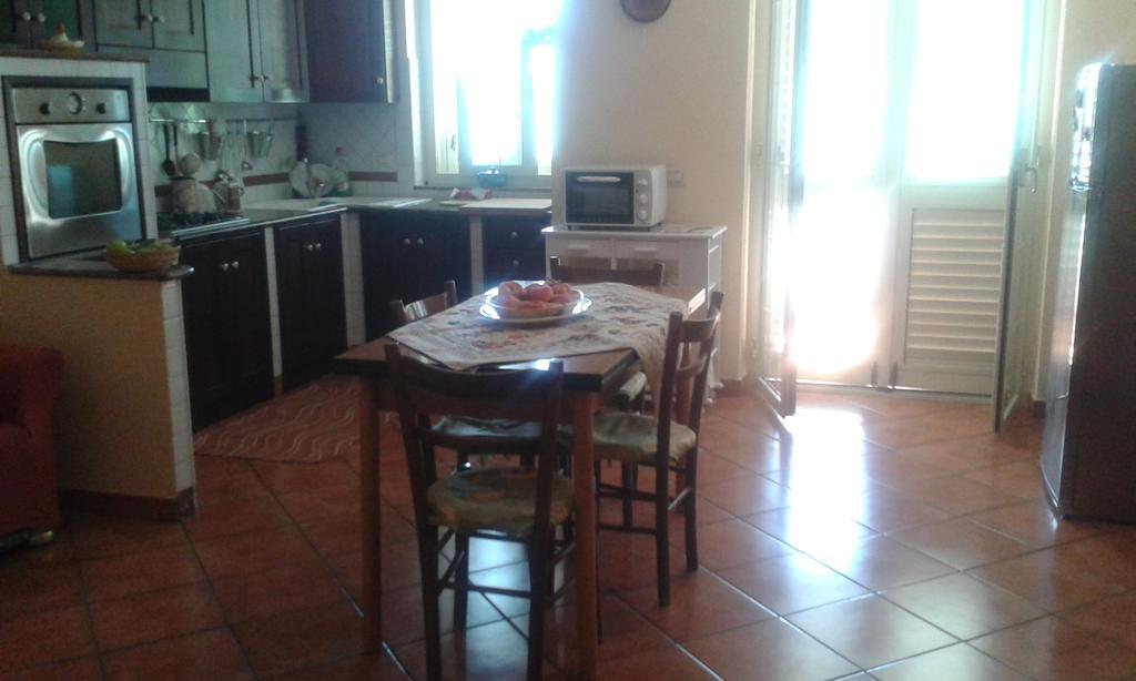 La Casa Di Giulia Appartement Forza dʼAgro Buitenkant foto